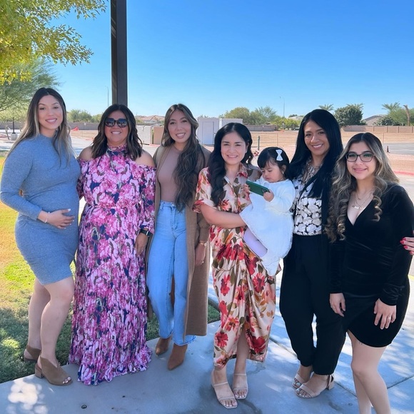 Dress - Picture 3 of 4